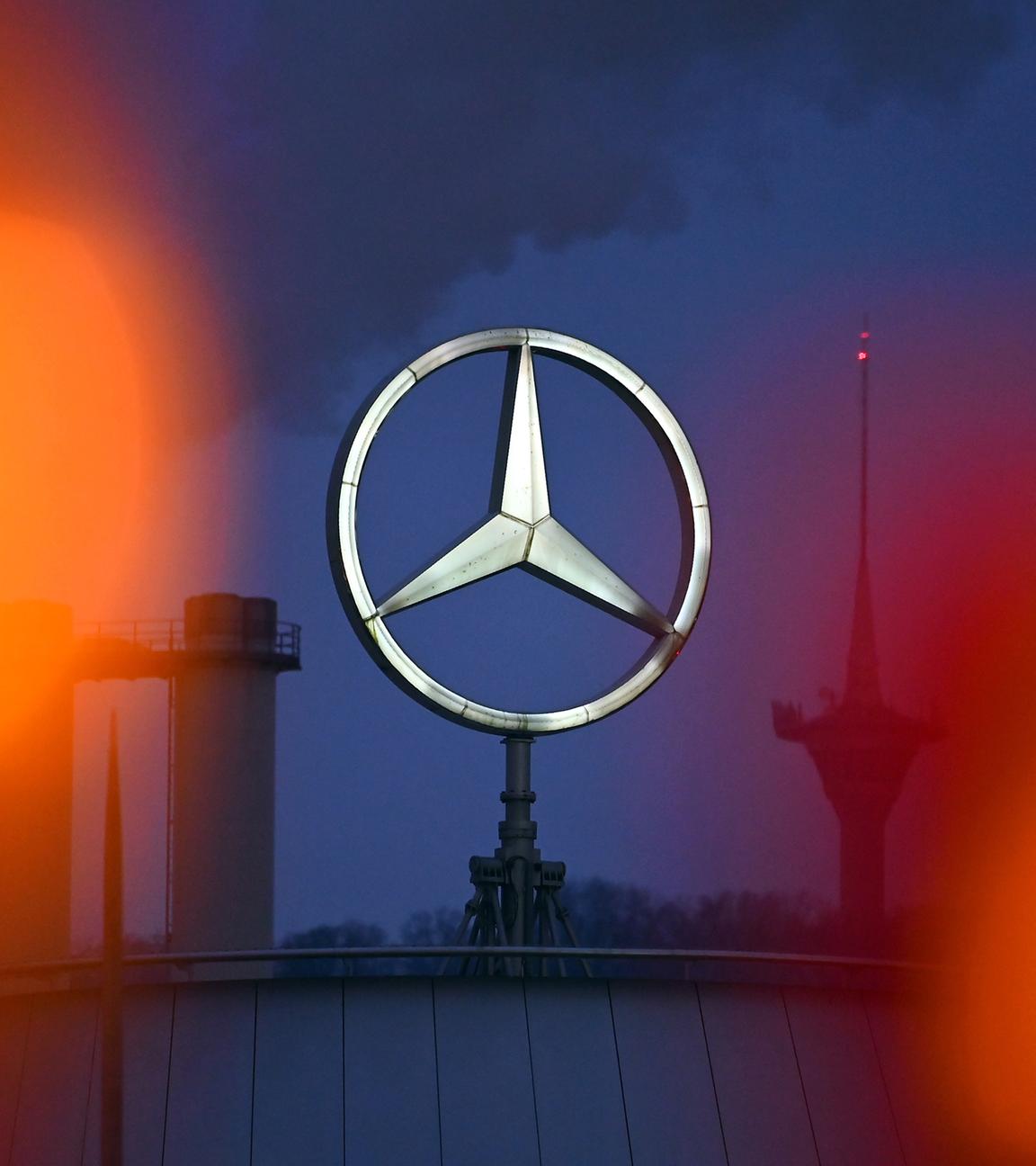 Gewinneinrbruch bei Mercedes-Benz!