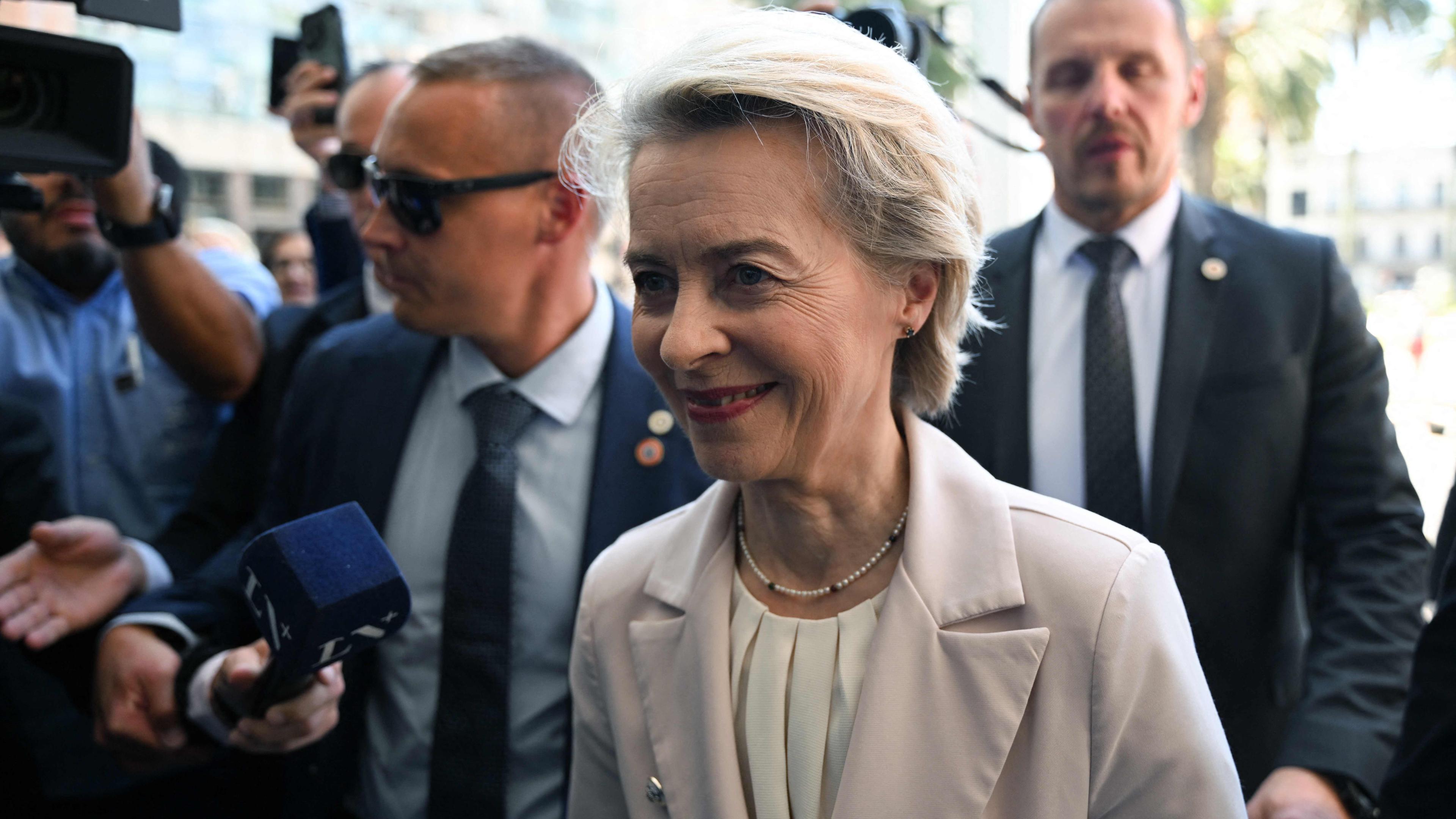 Präsidentin der Europäischen Kommision Ursula von der Leyen in Uruguay, bei den Verhandlungen zum Mercosur-Abkommen. 