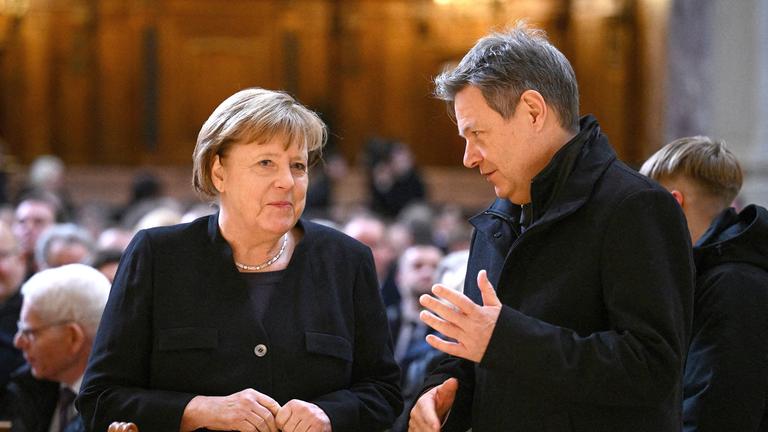 Angela Merkel und Robert Habeck
