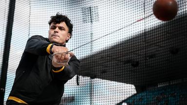 Merlin Hummel, Eintracht Frankfurt, Hammerwurf