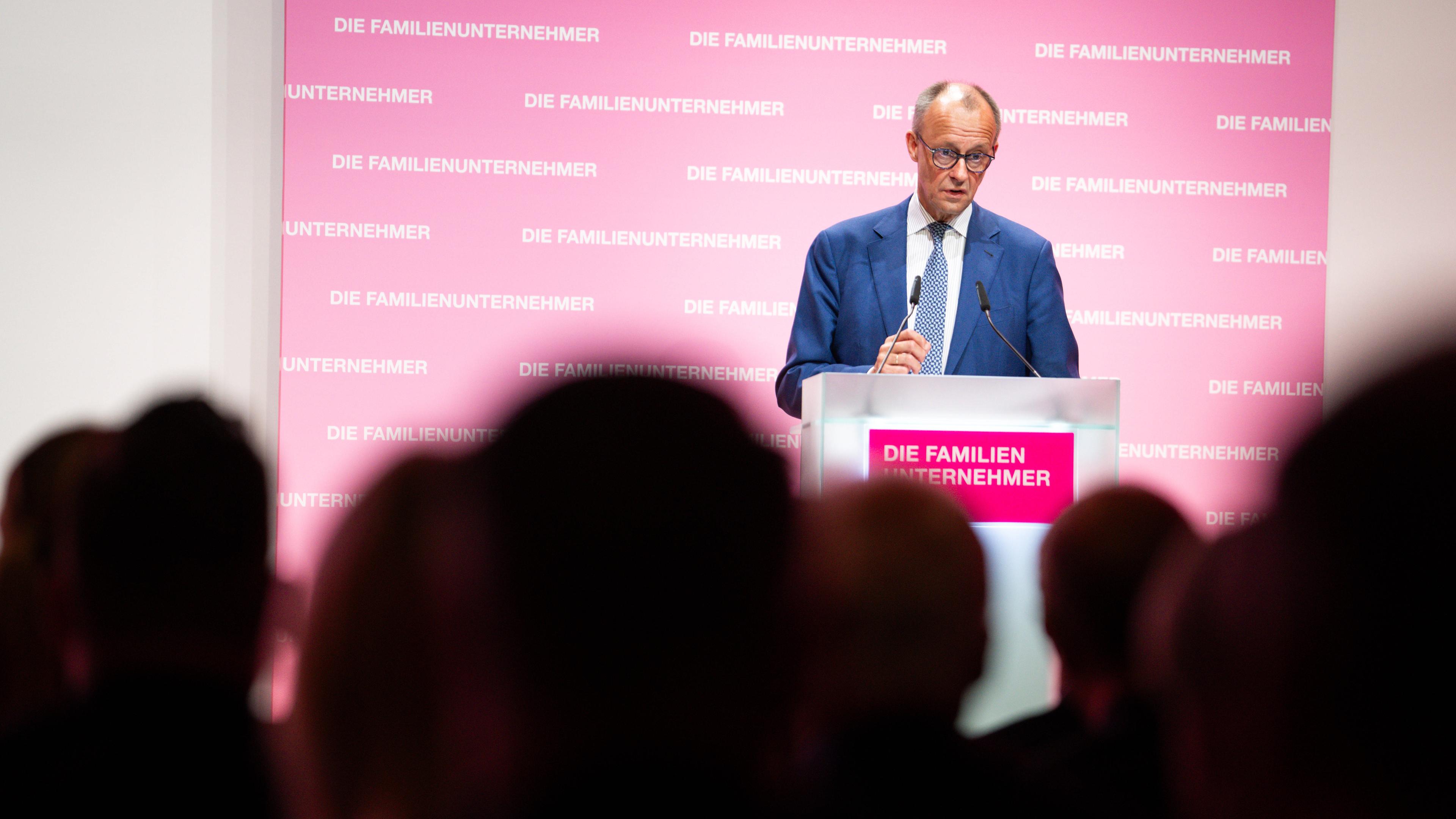 Familienunternehmer-Tage 2025 Bundeskanzler Friedrich Merz bei seiner Rede auf den Familienunternehmer-Tagen 2025 in Berlin , Berlin