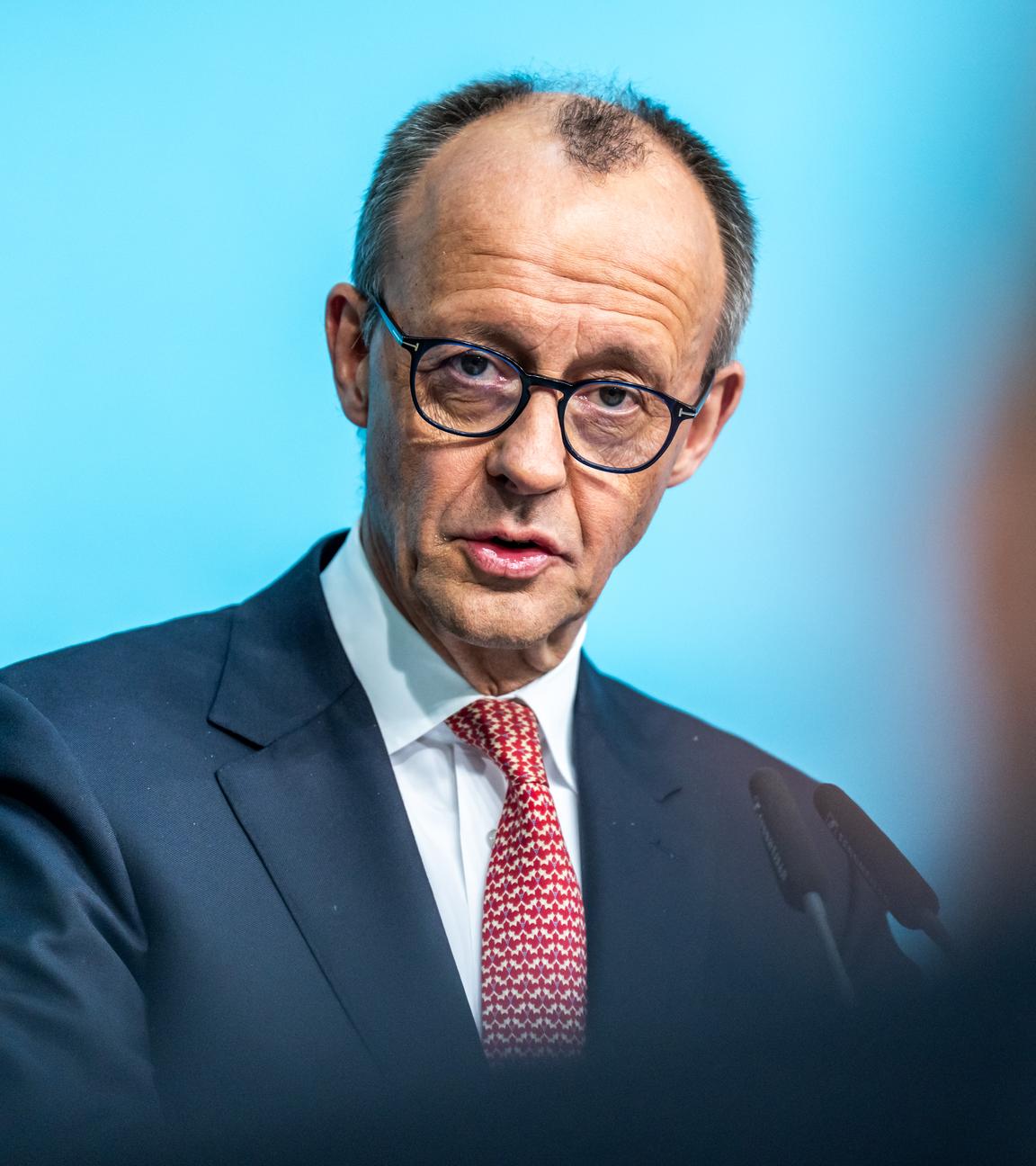 Berlin: Bundeskanzler Friedrich Merz (CDU) spricht zu nach der Sitzung des CDU-Bundesvorstands.