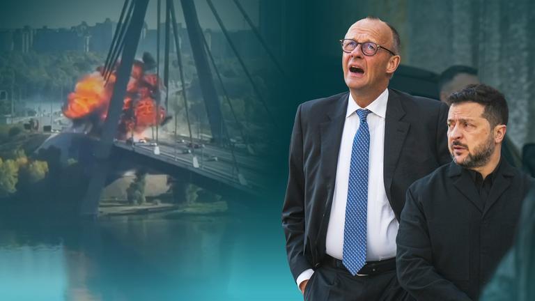 Eine Explosion auf einer Brücke und rechts im Bild Kanzler Merz und Wolodymyr Selenskyj
