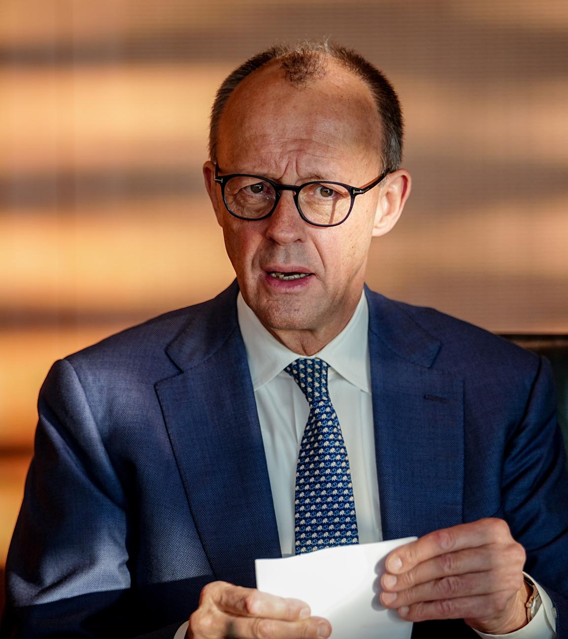 Merz im Bundeskabinett