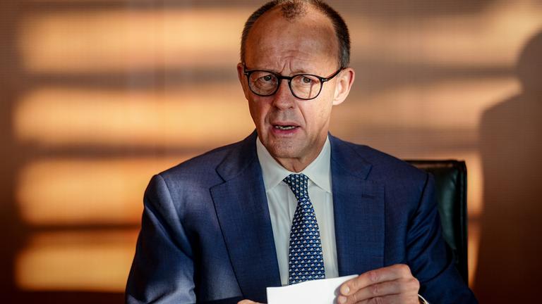 Merz im Bundeskabinett