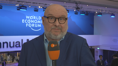 Ulf Röller auf vor dem Weltwirtschaftsforum in Davos