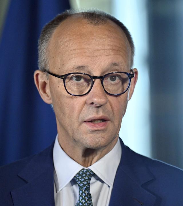27.05.2025, Finnland, Turku: Bundeskanzler Friedrich Merz (CDU) spricht auf einer gemeinsamen Pressekonferenz mit dem finnischen Ministerpräsidenten Orpo in Turku.