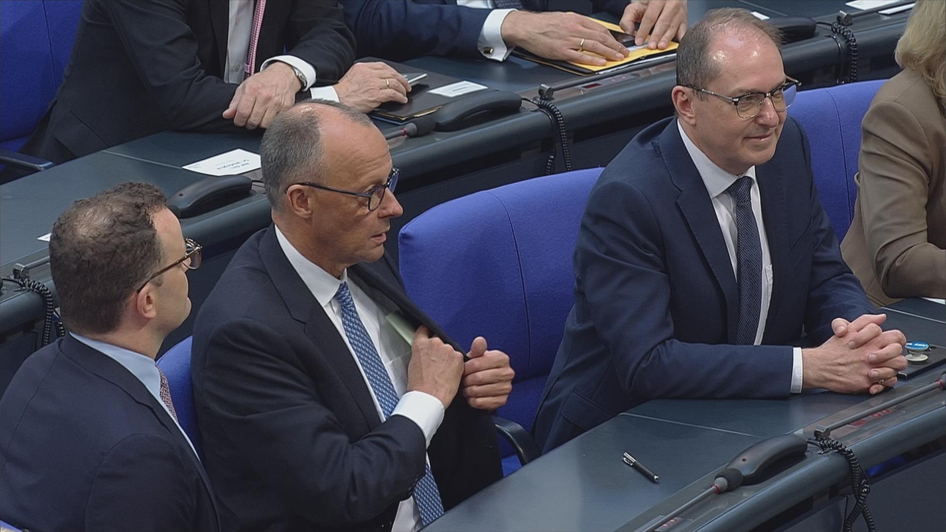 Merz scheitert bei Wahldurchgang