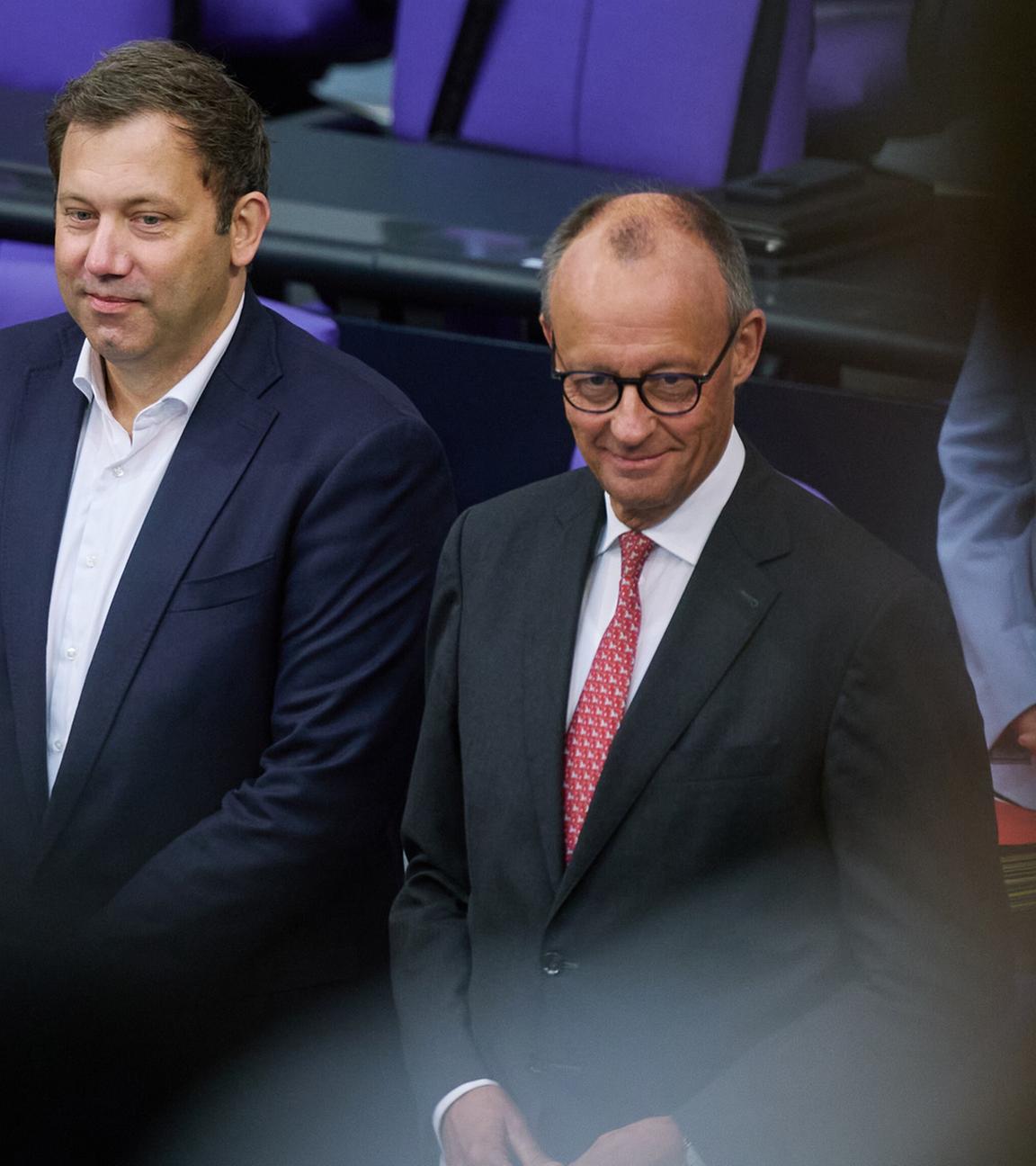 Bundesinnenminister Alexander Dobrindt (CSU), Bundesarbeitsministerin Bärbel Bas (SPD), Bundesfinanzminister Lars Klingbeil und Bundeskanzler Friedrich Merz (CDU) bei der Bundestagssitzung zur Haushaltdebatte 2025 am 17. September in Berlin.