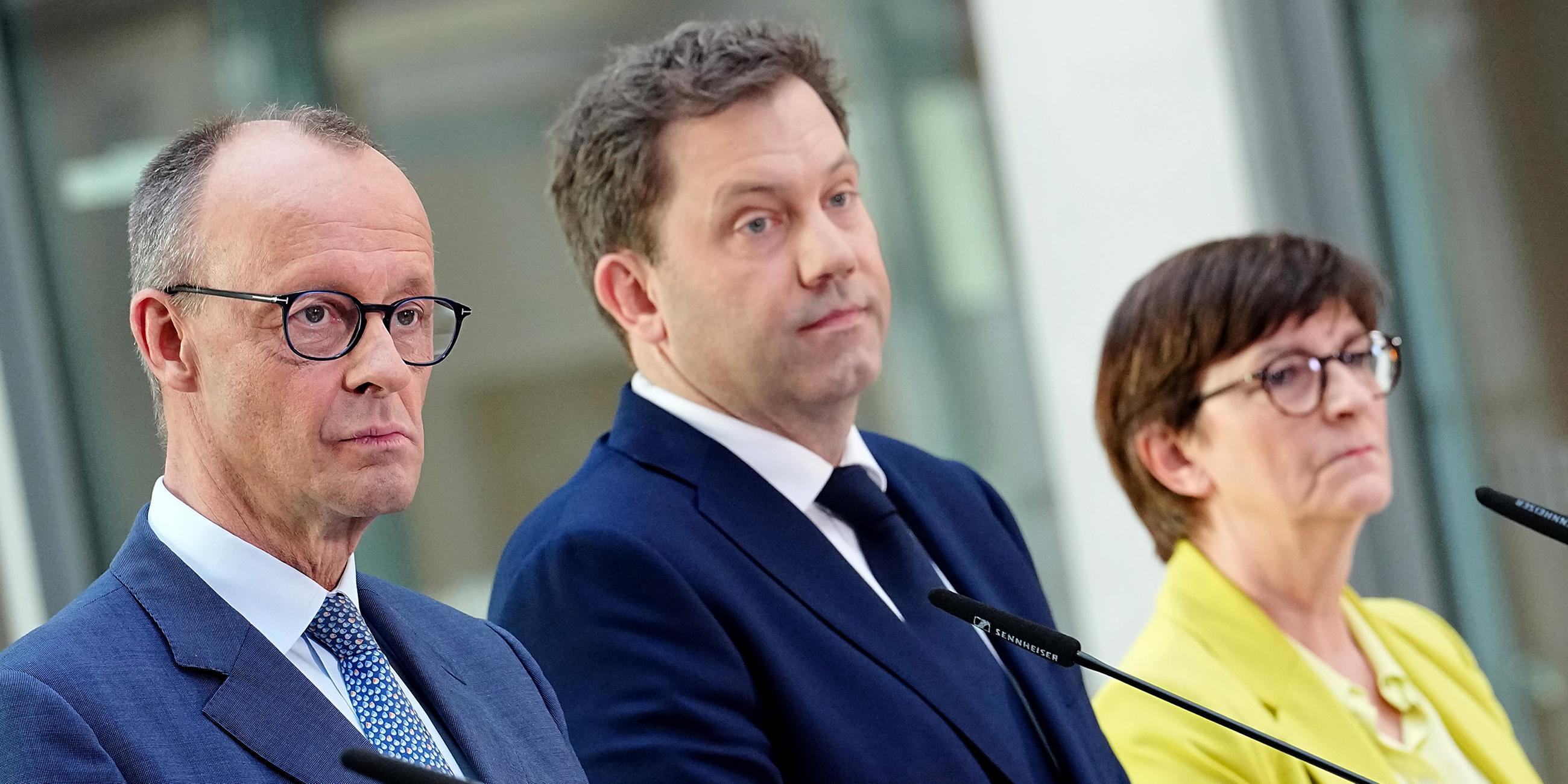 Friedrich Merz, Unions-Kanzlerkandidat und CDU-Bundesvorsitzender, Lars Klingbeil, SPD-Fraktions- und Bundesvorsitzender, und Saskia Esken, SPD-Bundesvorsitzende