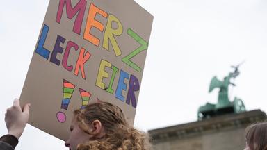 Plakat "Merz leck Eier!!!"