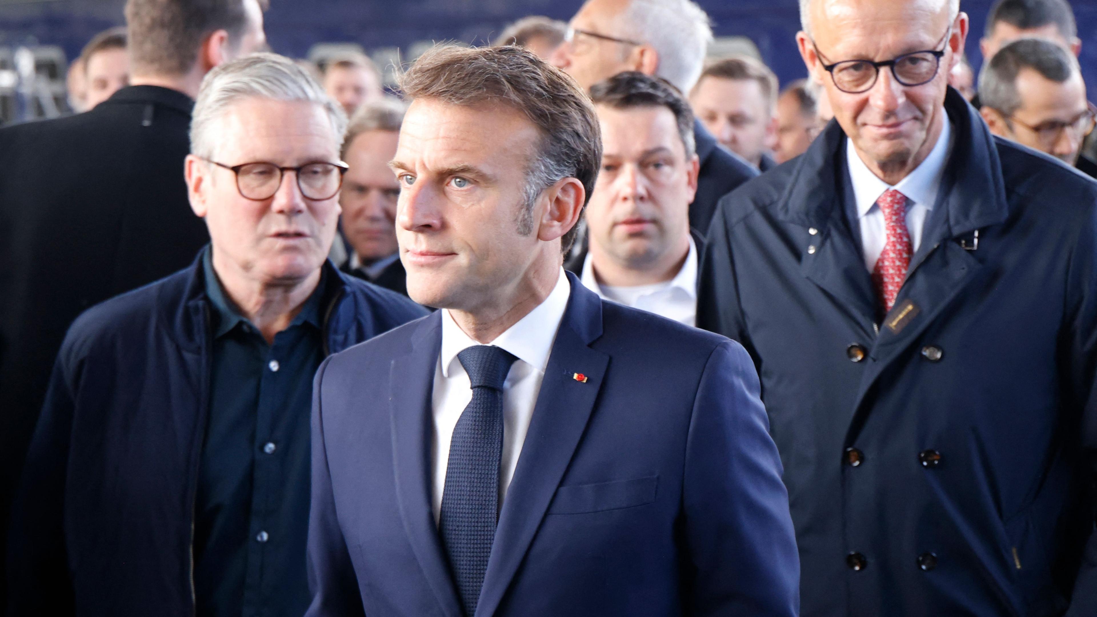 Friedrich Merz, Emmanuel Macron und Keir Starmer erreichen Kiew. 