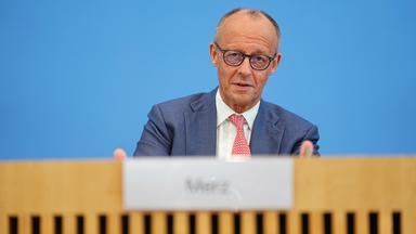 Kanzler Merz auf der Sommer-Pressekonferenz