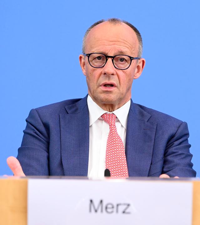 Friedrich Merz Bundeskanzler der Bundesrepublik Deutschland spricht über Aktuelle Themen der Innen- und Aussenpolitik auf der Bundespressekonferenz.