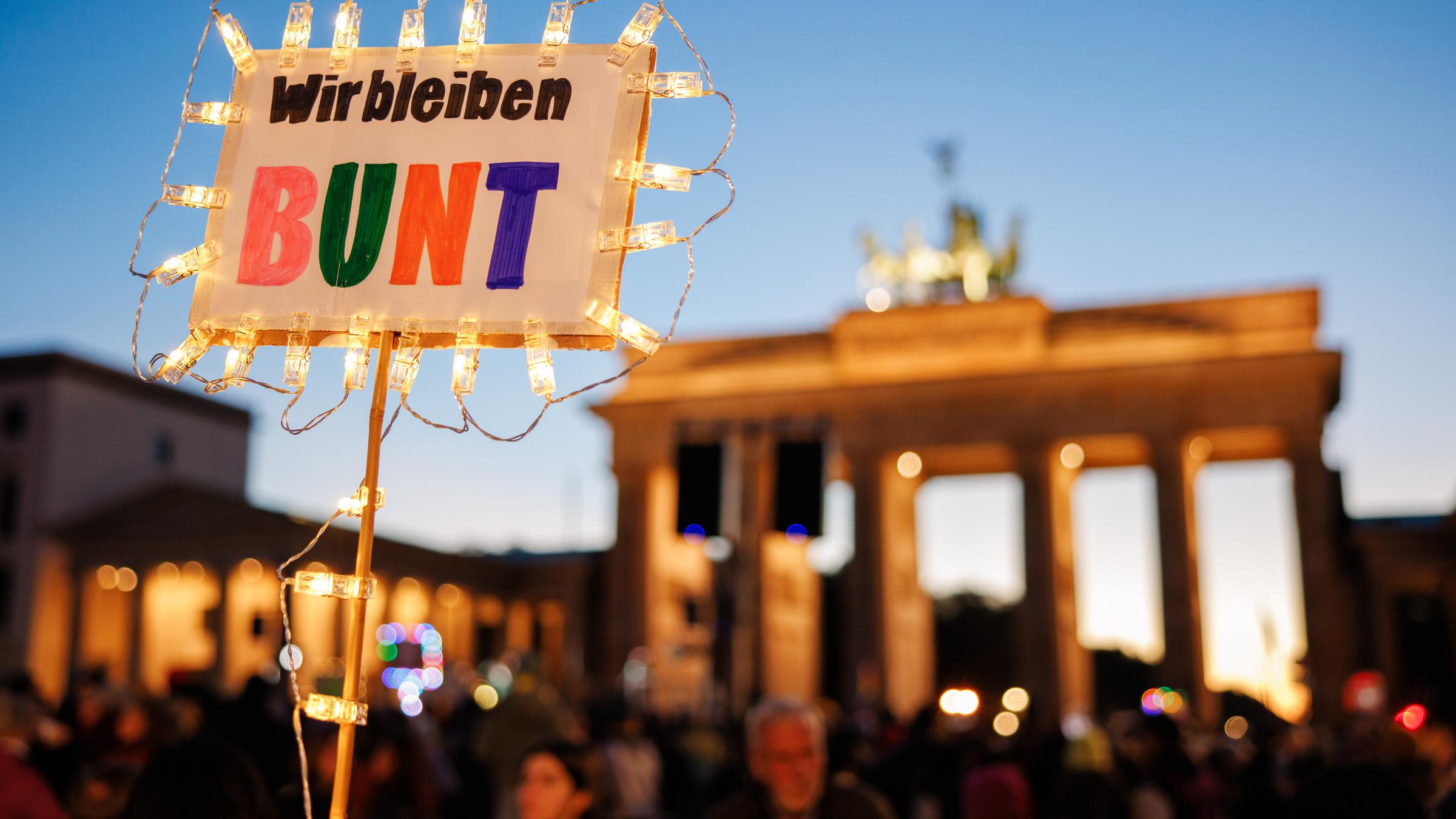 Demonstration vor dem Brandenburger Tor