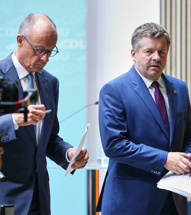 Pressekonferenz in der CDU-Bundesgeschaeftsstelle nach Landtagswahl in Sachsen-Anhalt: Bundeskanzler Friedrich Merz (CDU) und Sachsen-Anhalts Ministerpraesident Sven Schulze (CDU)