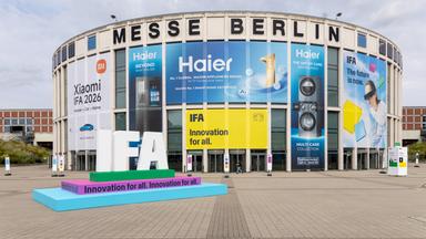 Symbolbild: IFA Logo am Eingang der Messe Sued. 