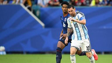 Lionel Messi im Dribbling