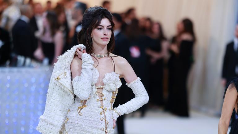Anne Hathaway