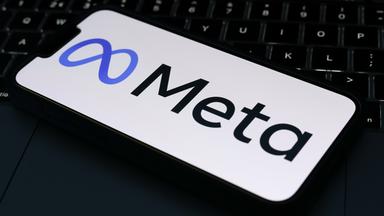Meta-Logo auf einem Smartphone