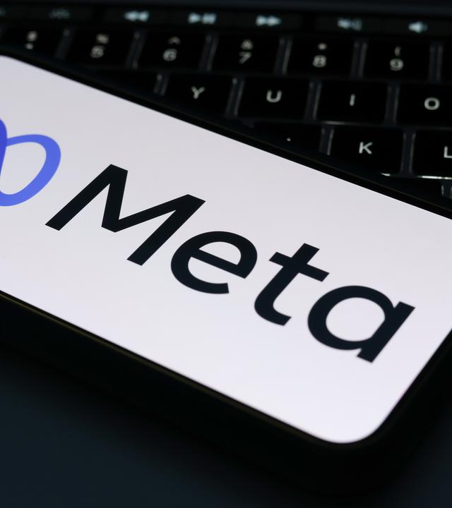 Meta-Logo auf einem Smartphone
