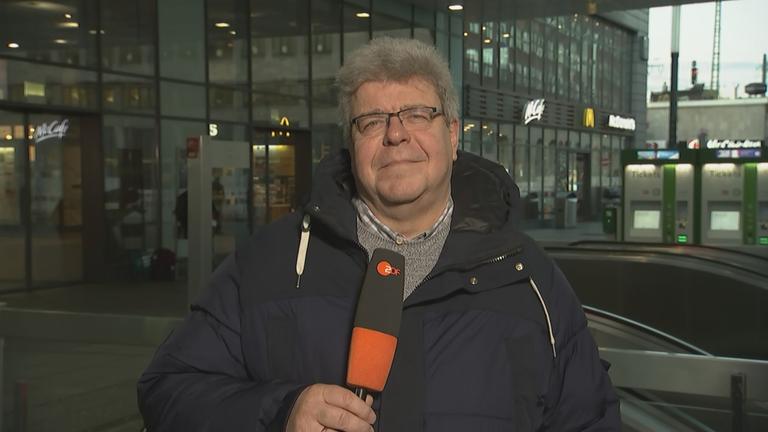Ein Schaltgespräch mit ZDF-Reporter Thomas Münten.