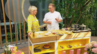 Mario Kotaska mit Andrea Balllschuh im Gespräch.