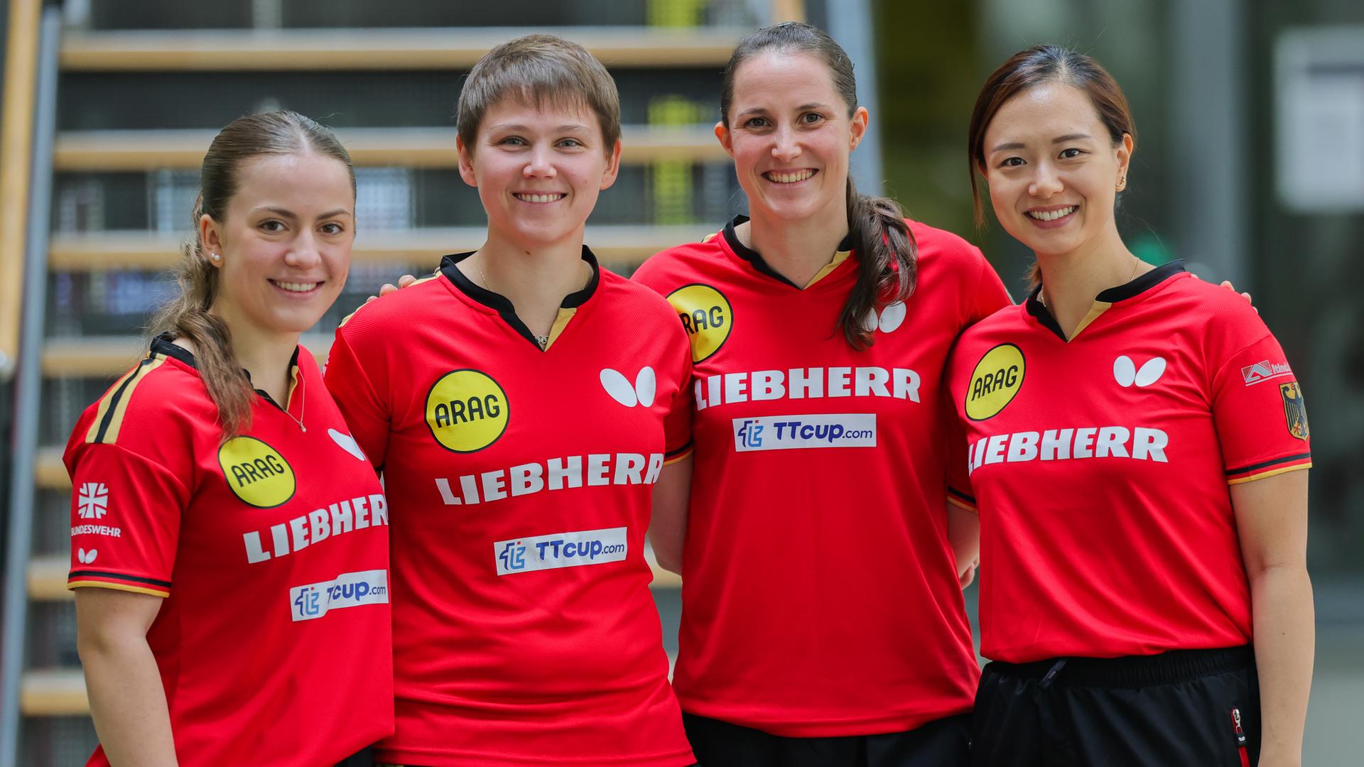 Portraitfoto der Frauen-Tischtennis-Nationalmannschaft