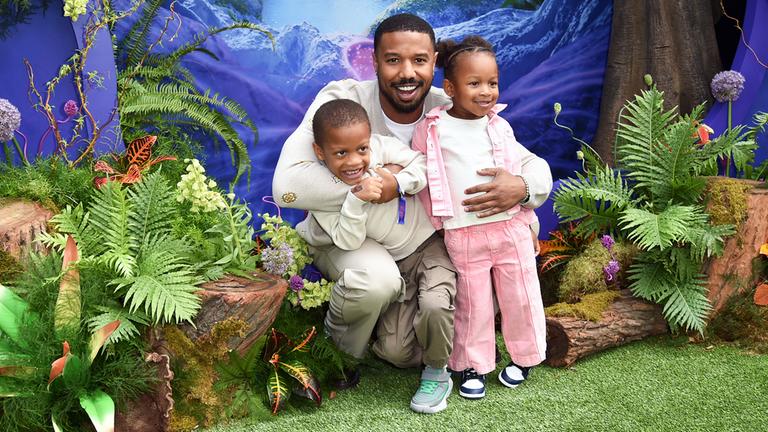 Los Angeles: Michael B. Jordan mit seiner Nichte und seinem Neffen bei der Filmpremiere seines Films "Swapped".