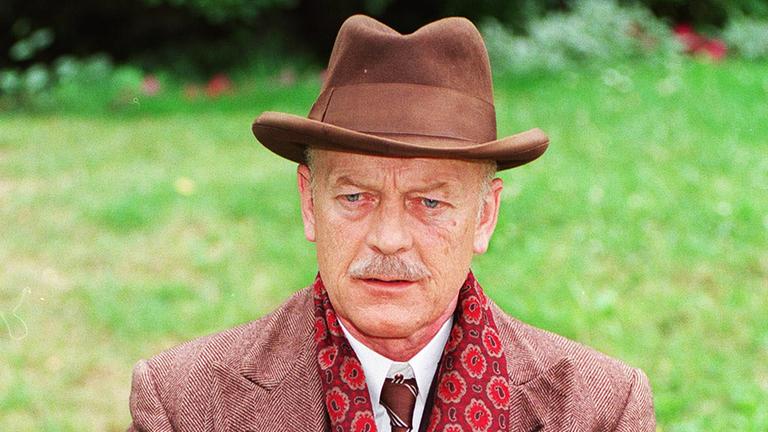 Michael Bryne in "Grindelwald"