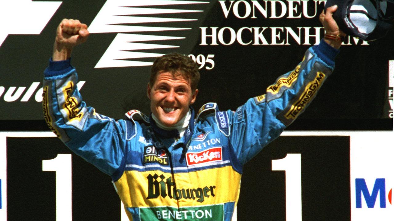 Baden-Württemberg, Hockenheim: Michael Schumacher jubelt nach seinem Sieg beim großen Preis von Deutschland auf dem Hockenheimring.