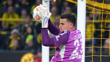 Michael Zetterer (Eintracht Frankfurt) in Aktion. 