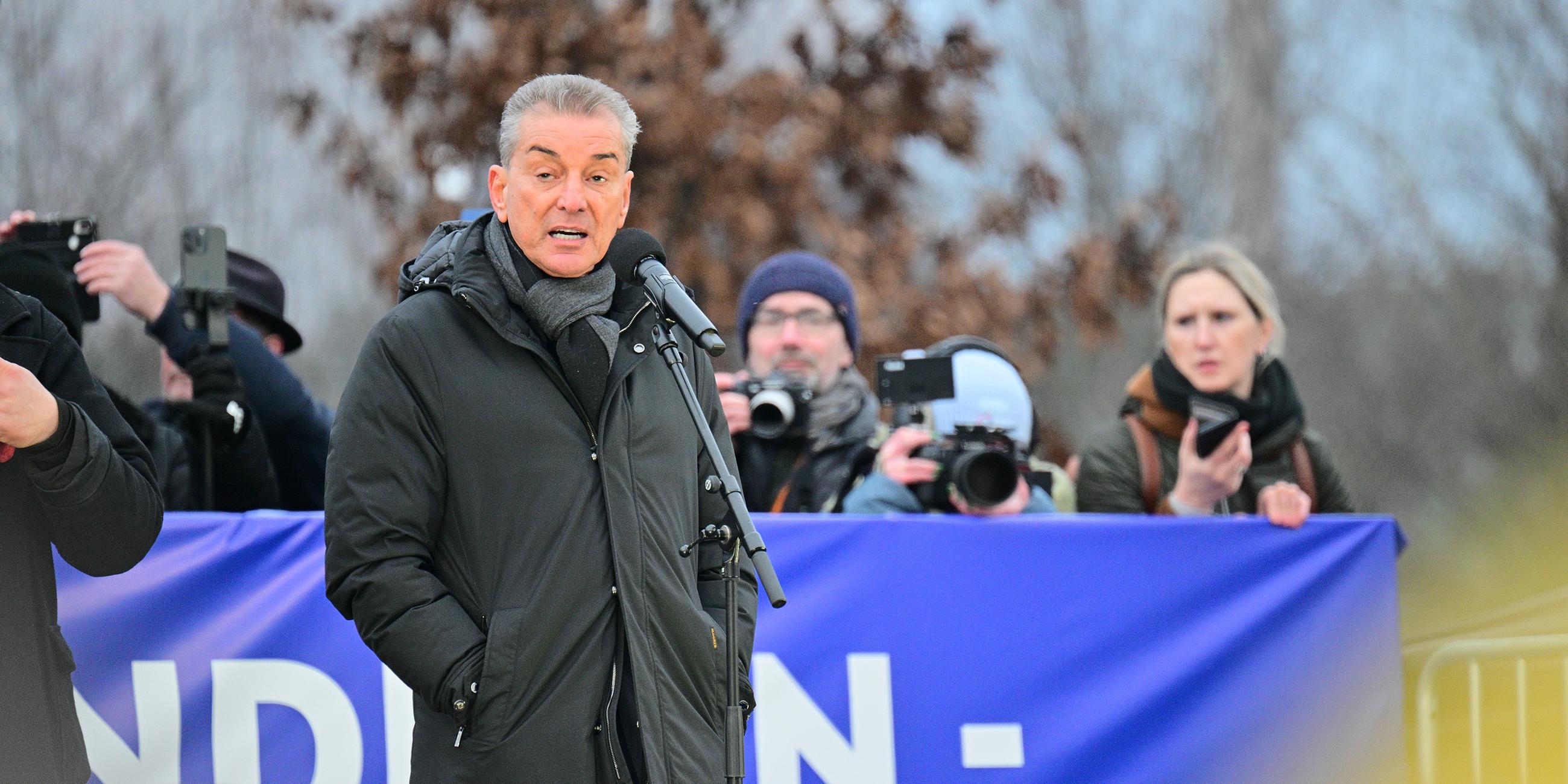 Michel Friedman ber Demonstration "Aufstand der Anständigen" in Berlin
