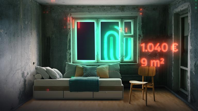 Ein Zimmer mit kahlen Wänden und kargem Einrichtungsstil. Im Vordergrund Mietpreis in rot sowie grünes Spur-Logo 