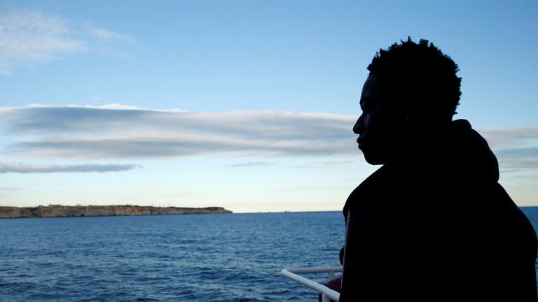 Migrant an Bord der Sea-Watch 3 im Mittelmeer