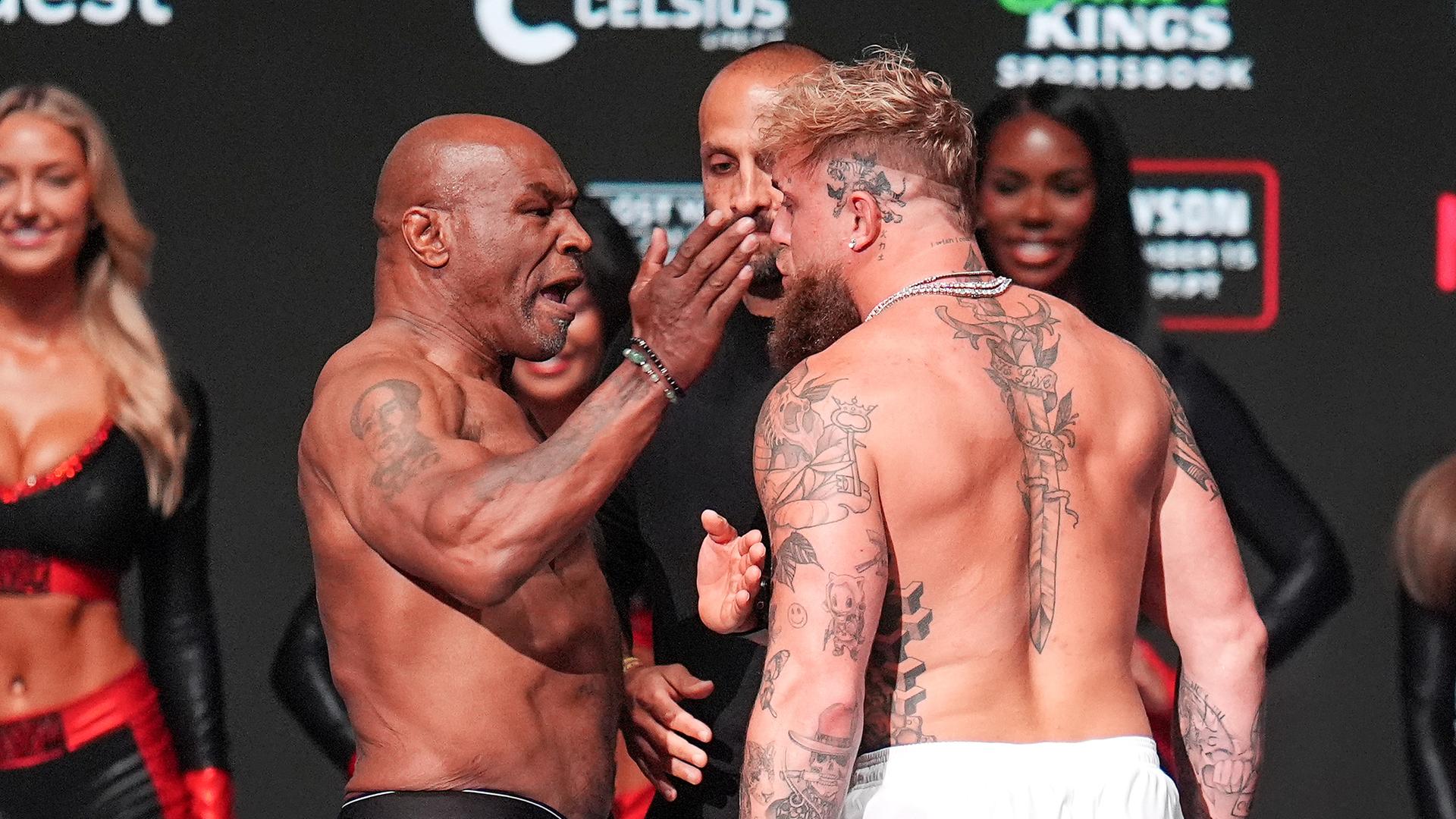 Mike Tyson (l.) und Jake Paul, aufgenommen am 15.11.2024