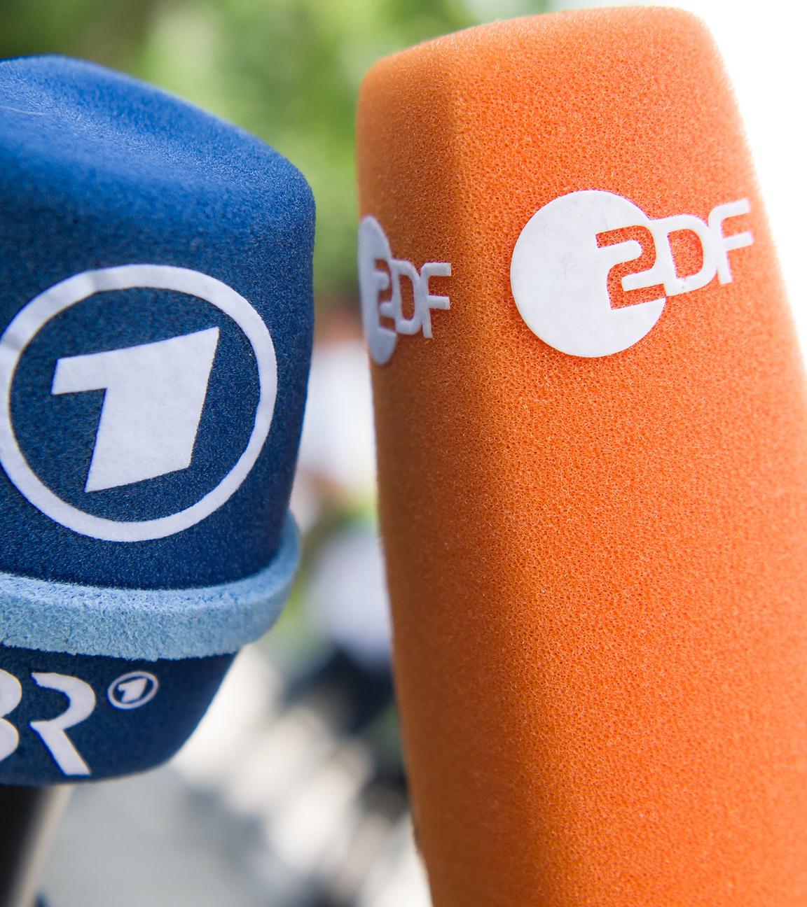 Mikrofone von ARD und ZDF