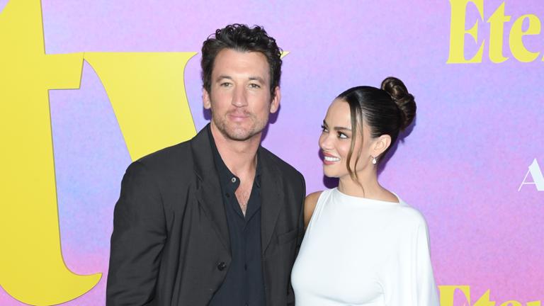 Schauspieler Miles Teller bei der Premiere von seinem Film Eternity in New York mit seiner Ehefrau Keleigh