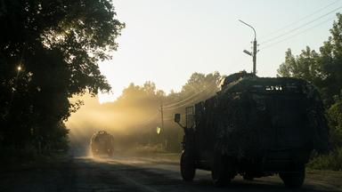 Militärfahrzeug an russisch-ukrainischer Grenze