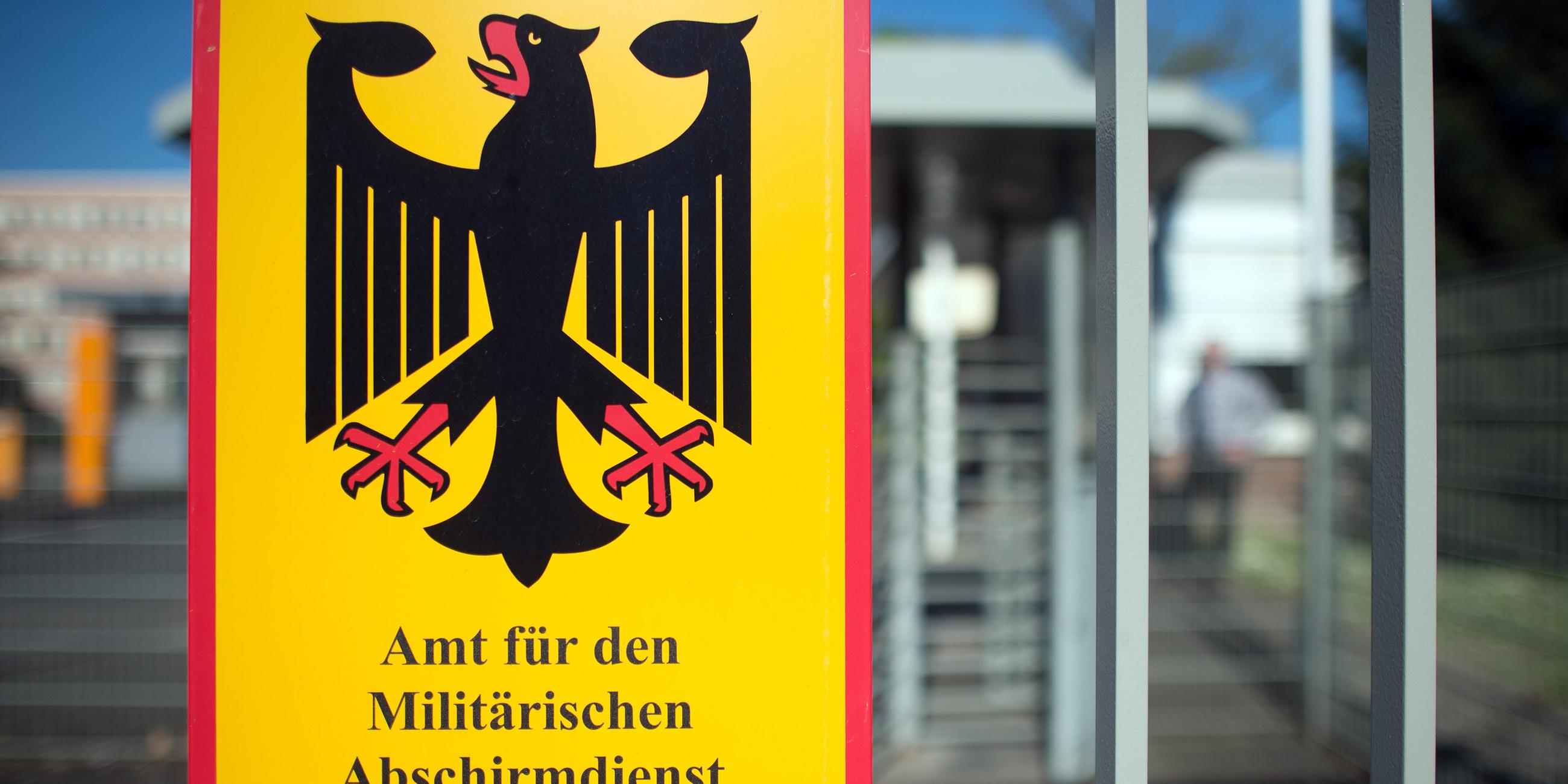 Der Eingang zum Amt für den Militärischen Abschirmdienst in Köln.