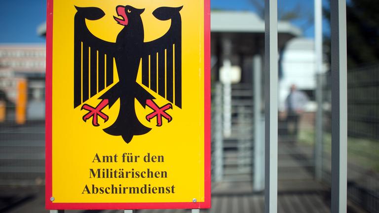 Der Eingang zum Amt für den Militärischen Abschirmdienst in Köln.