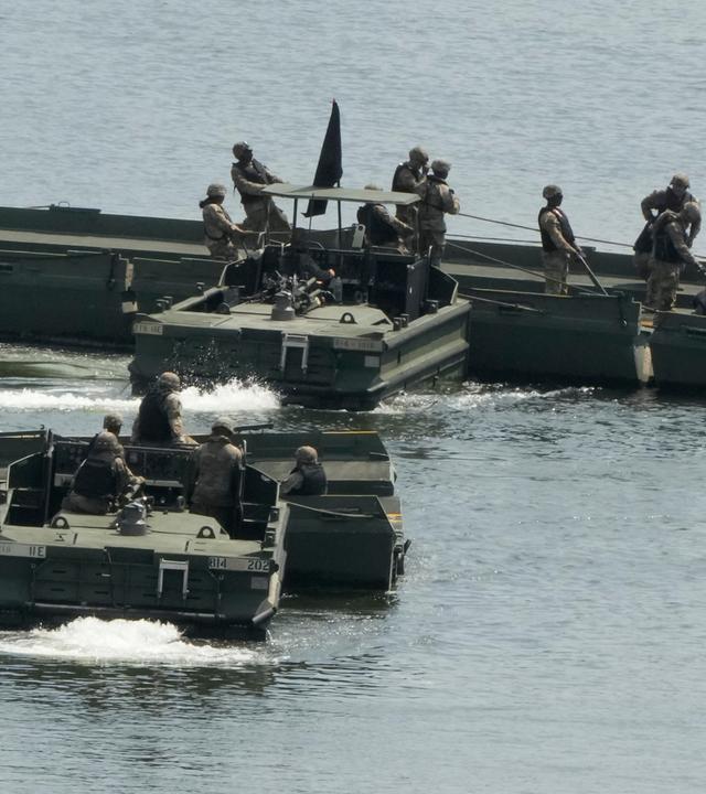 Soldaten der US-Armee nehmen an einem Fluss nahe der Grenze zu Nordkorea an der Militärübung «Ulchi Freedom Shield» teil. 