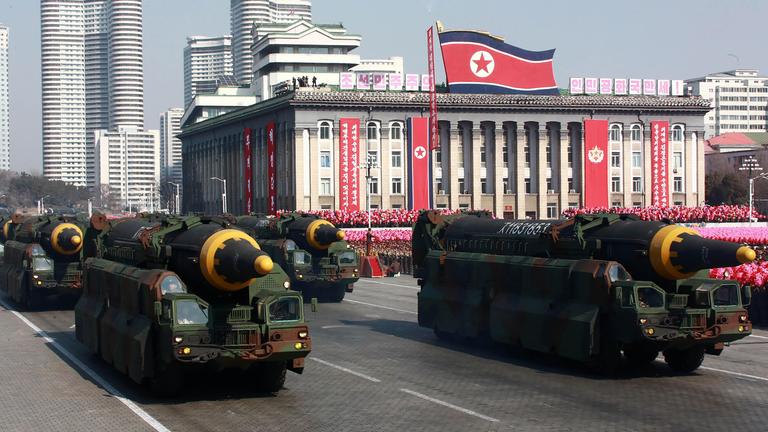ilitärparade in Pjöngjang am 08.02.2018