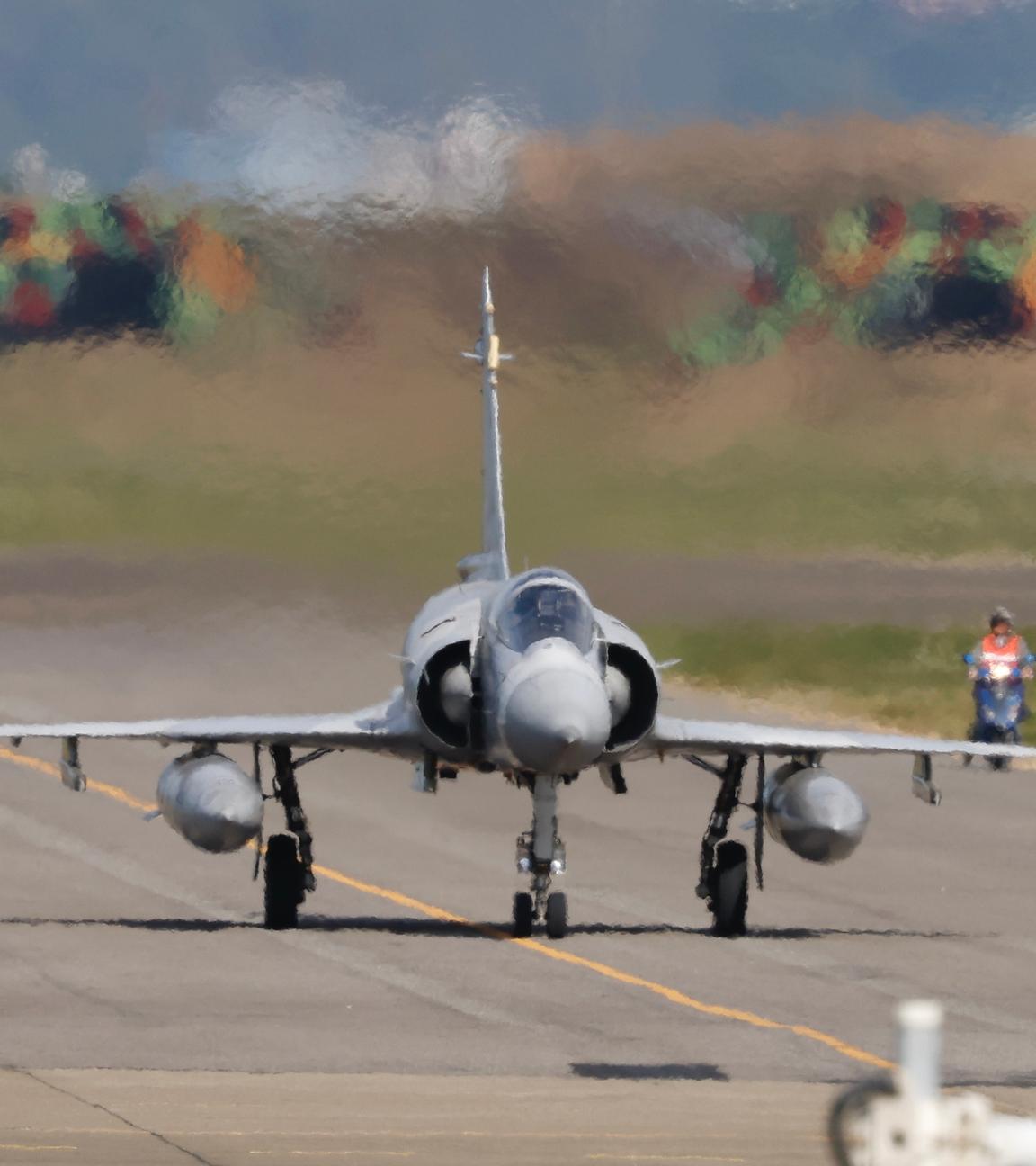 Taiwan reagiert auf die Ankündigungen Chinas mit Jets.