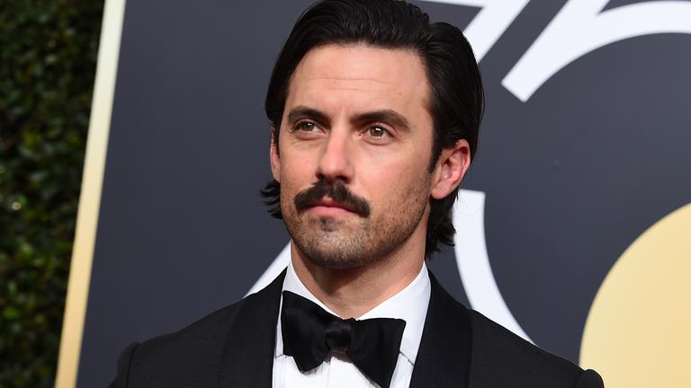 Schauspieler Milo Ventimiglia posiert bei der Verleihung der 75. Golden Globe Awards in Beverly Hills.