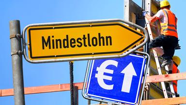 Symbolfoto für die schrittweise Erhöhung des Mindestlohns auf 14,60 Euro