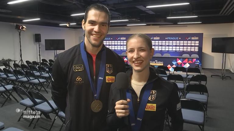 Nikita Volodin (l.) und Minerva Hase im ZDF-Interview