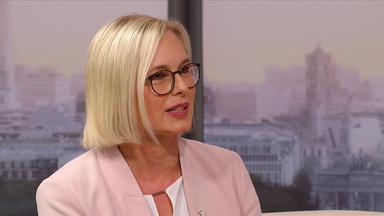 Ministerin Schenderlein im Interview