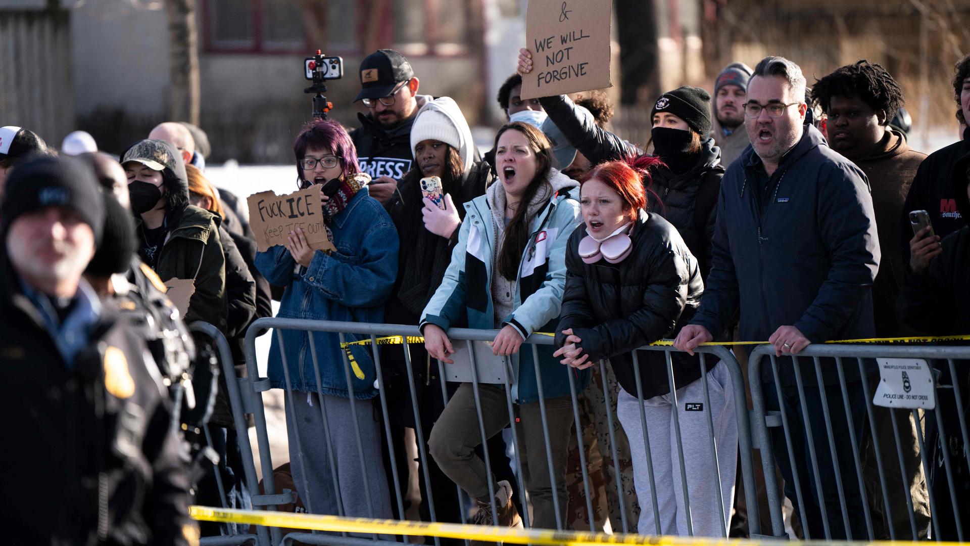 Federal Agents Increase Immigration Enforcement In Minneapolis