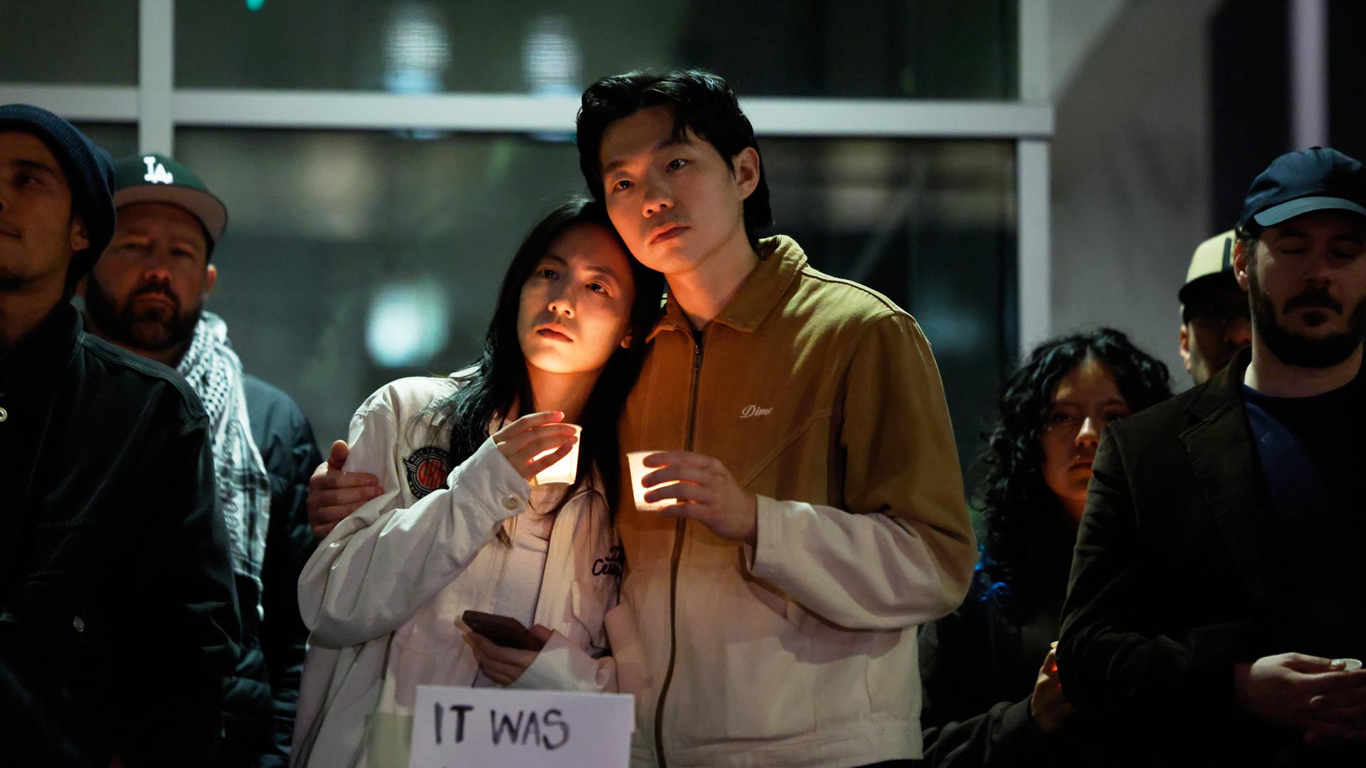 Minneapolis: Ein Paar bei einer Mahnwache für den getöteten 37-Jährigen.